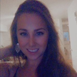 Meet your Posher, Alison